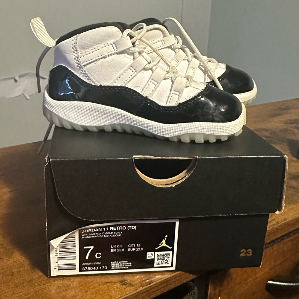 Air Jordan 11 Gratitude